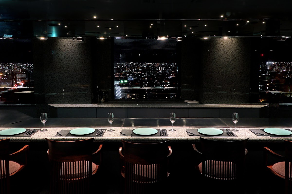 Seafood & Wagyu Teppanyaki 21Club